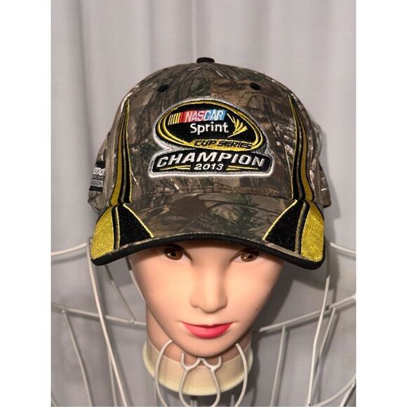 Nice Men Nascar camo adjustable hat Good Condition - Picture 1 of 7